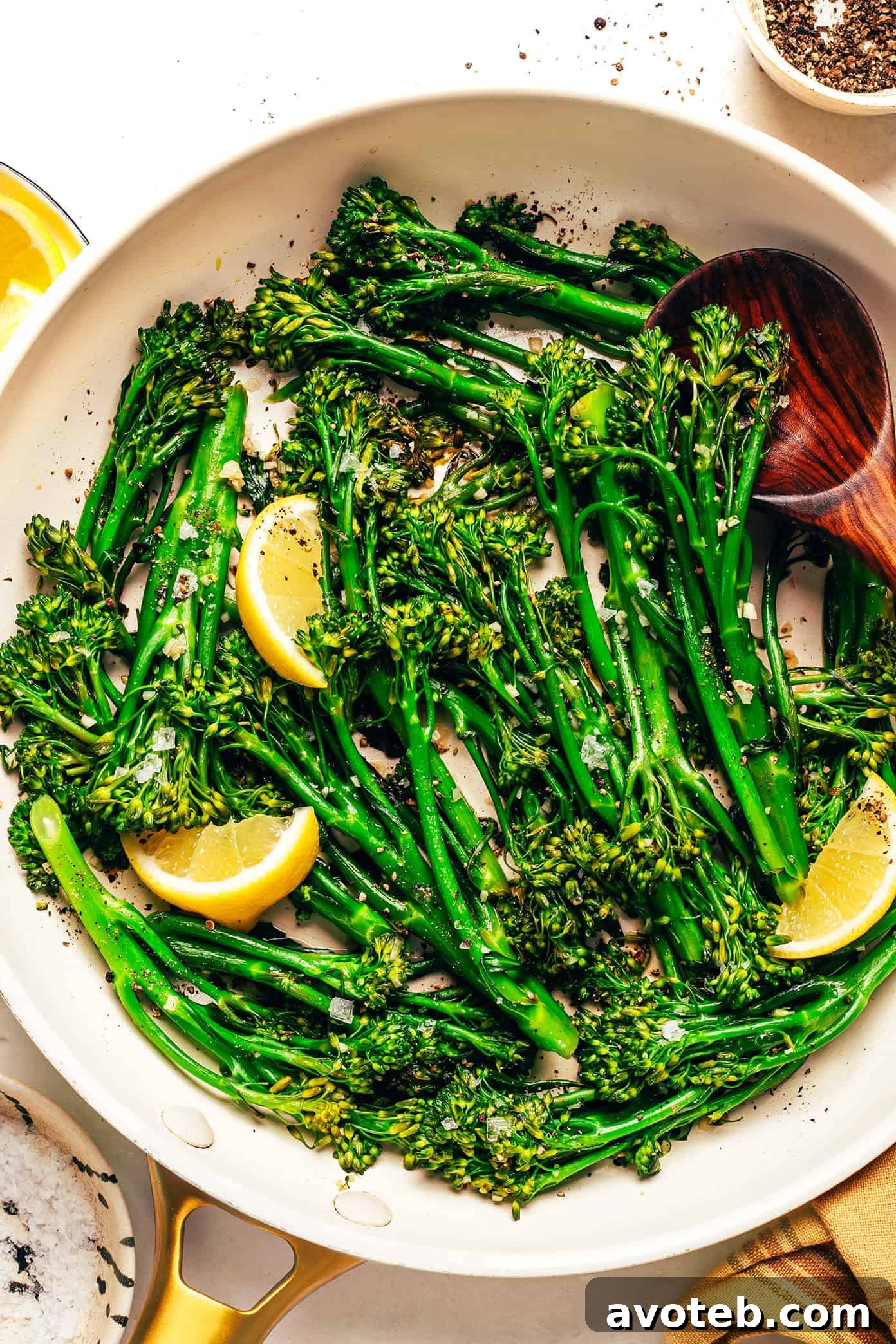 Pan Sauteed Broccolini with Garlic and Lemon 6 img 103937 5