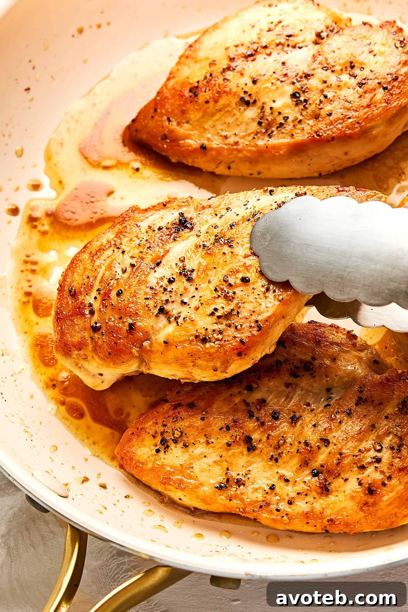Crispy Pan-Seared Chicken Breasts with Garlic Butter 6 img 104382 5